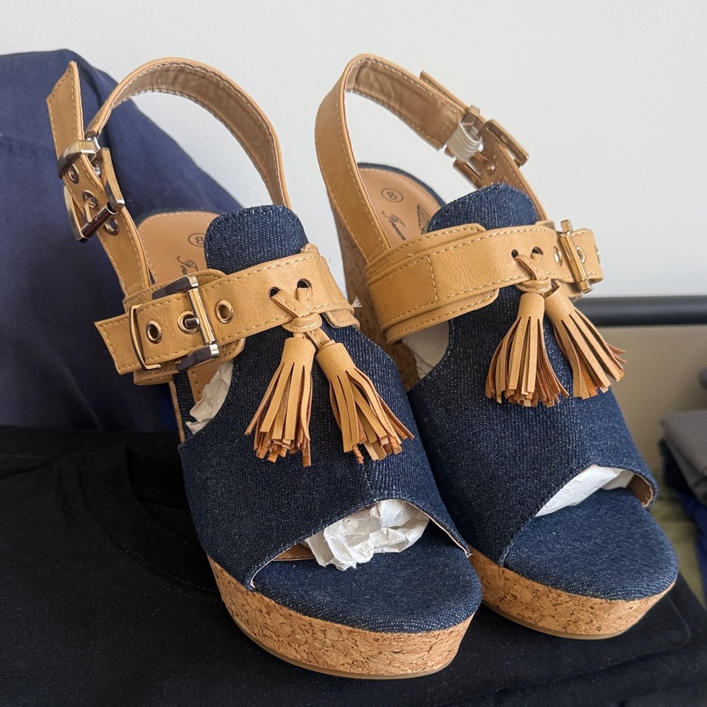 NWOT Forever Young Denim and Tan Wedges